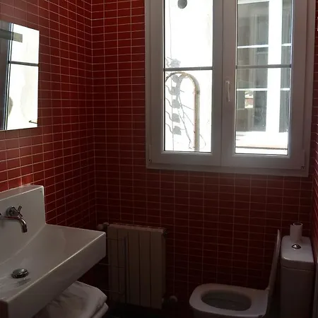 Апартаменти Nou Del Teatre 20 *