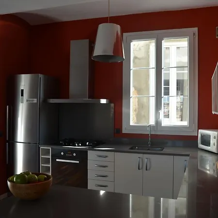 Bravissimo Nou Del Teatre, With Panoramic Views Apartamento Gerona